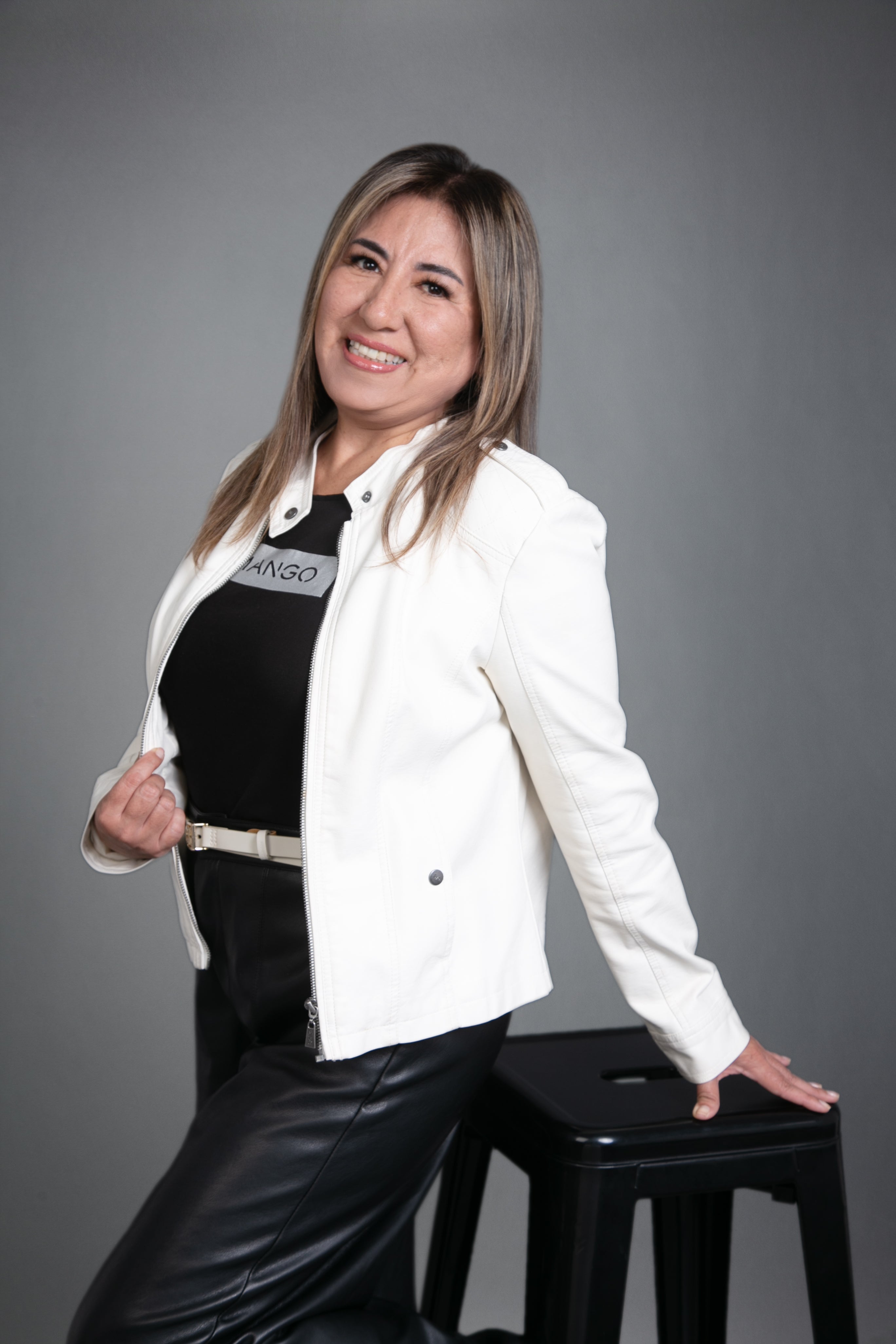 Paquete Linkedin 2 - Sesión de fotos profesional - Versión completa